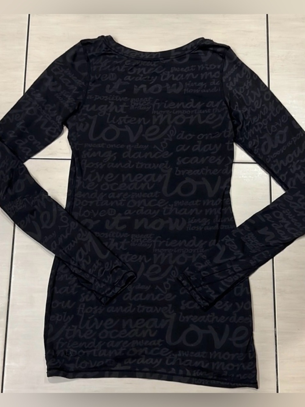 Lululemon Daily Practice See Love Manifesto Burnout Long Sleeve Sz 2 Rare - Picture 4 of 6